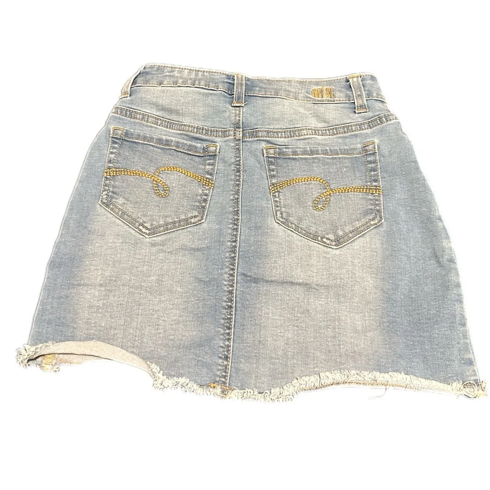 Justice‎ Jean Skort